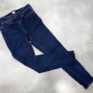 27/30 J. Crew Factory 8” rise Skinny Jean